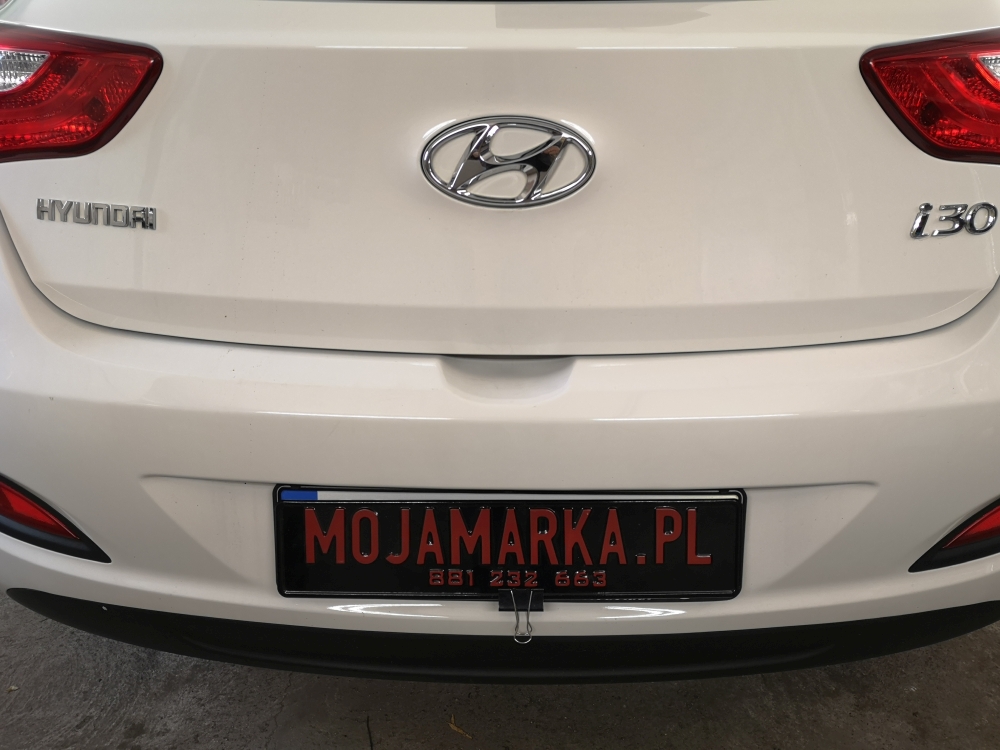 Montaż Czujników Parkowania Cofania Hyundai I30 | Moja Marka