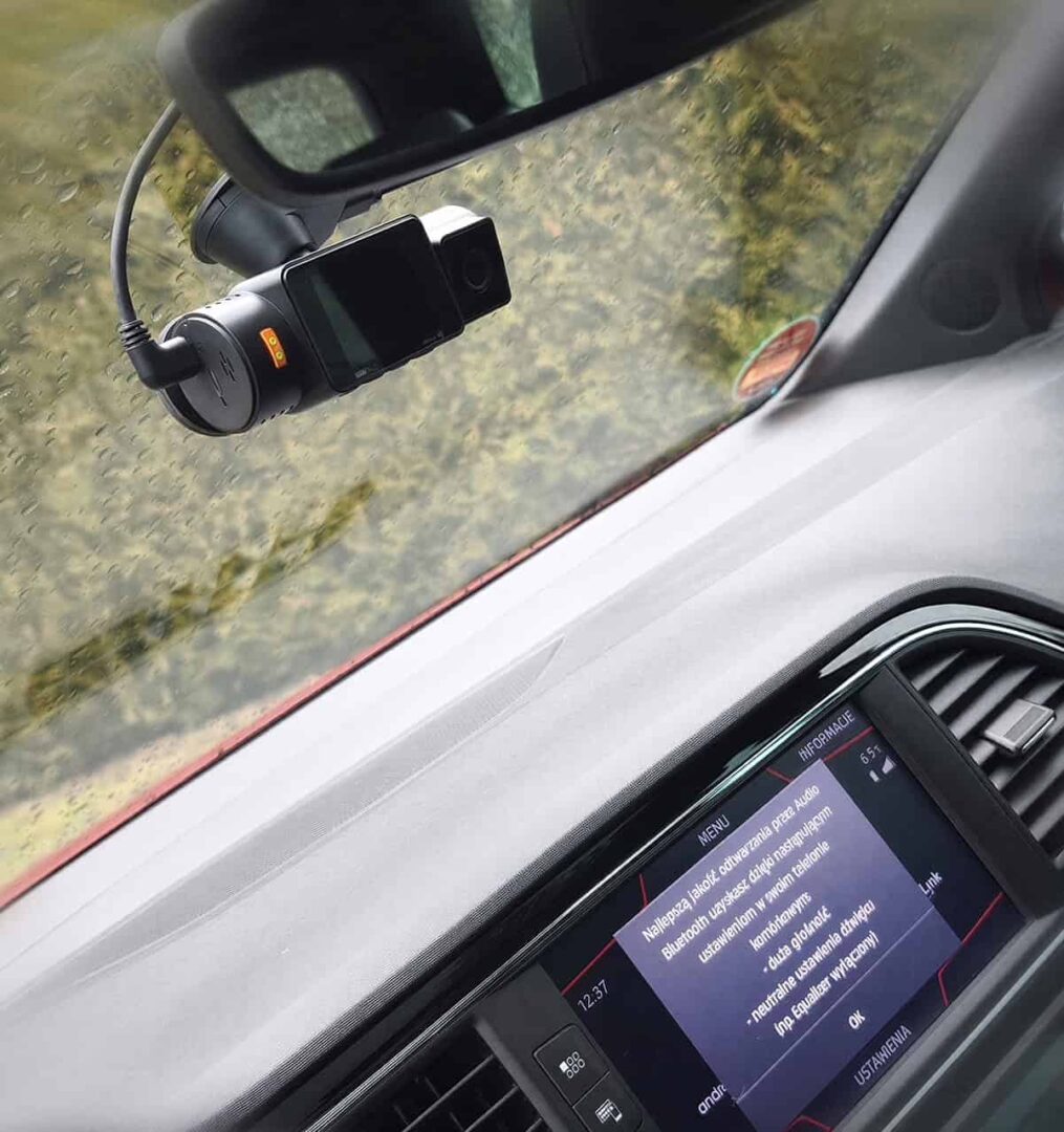 Montaż kamer – wideorejestrator i kamera cofania - Seat Leon 5F 2018