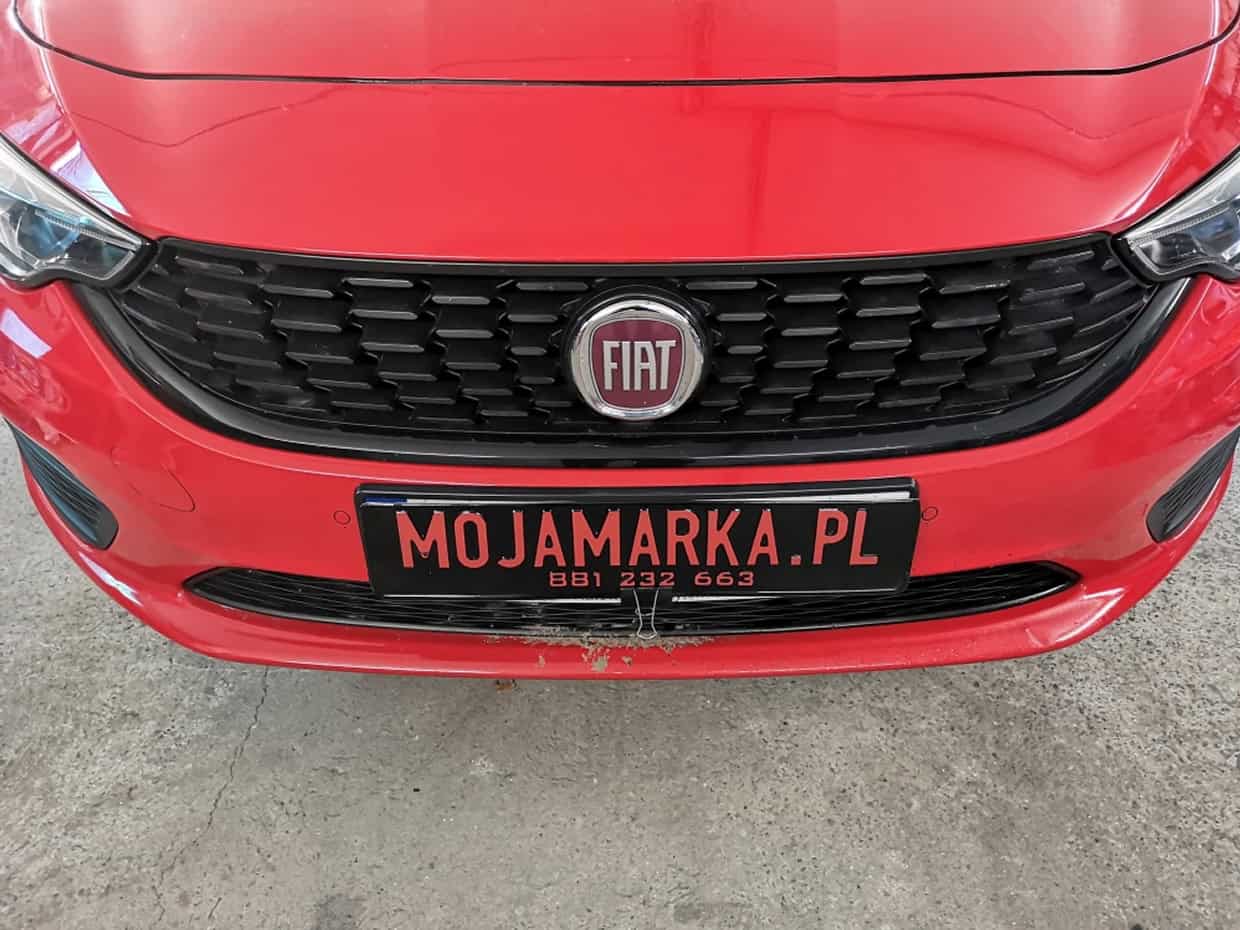 Fiat Tipo 2018 po montażu czujników parkowania - przód