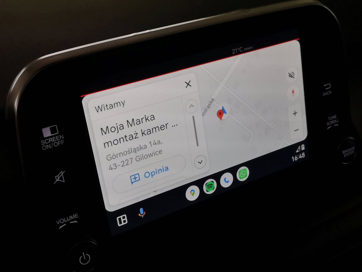 Fiat Tipo 2020 panel pokazujący mapę