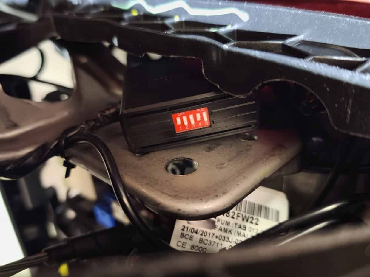 Montaż wideorejestratora w Seat Leon 5F 2018