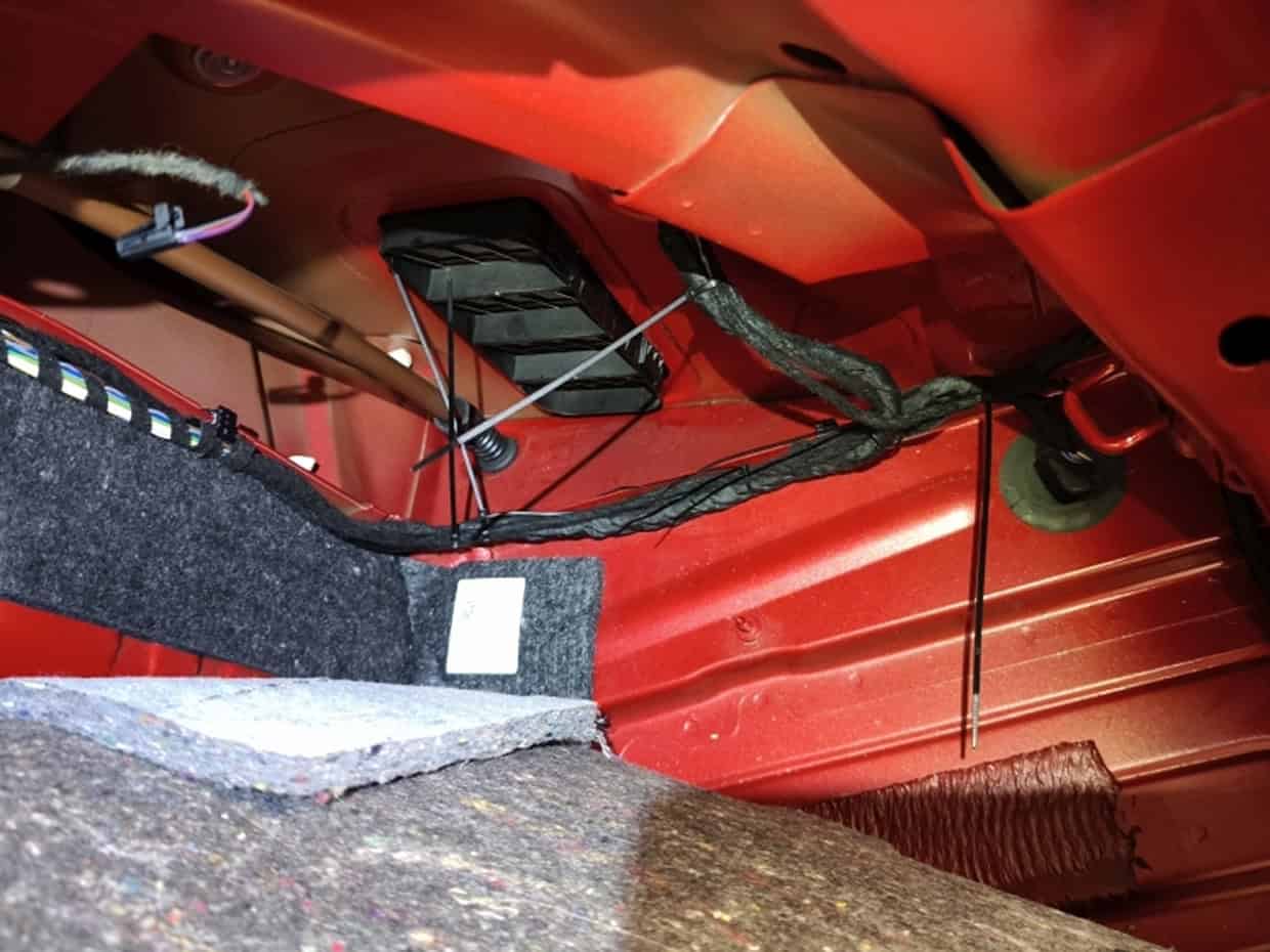Seat Leon 5F 2018 instalacja zasilacza trybu parkingowego
